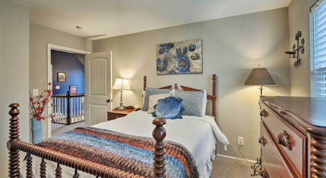 Nashville Home w/ Fire Pit & Yard, 3 Mi to Dwtn, Prenota Casa vacanze Hotel a Tennessee con parcheggio, Parcheggio
