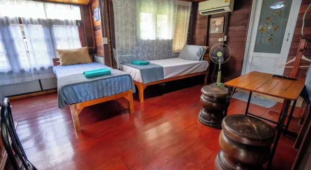 Коттедж Comfort Ban Suan Bang Toei Homestay