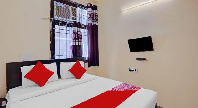 OYO 79604 Rl Residency, Забронировать Отель Грейтер-Нойда штат Уттар-Прадеш