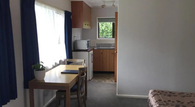 Студия Cypress Court Motel