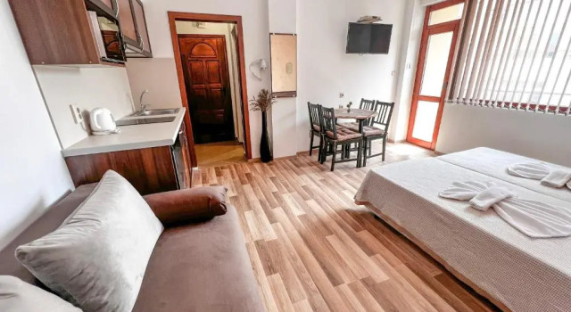 Студия Chrystal Guest House