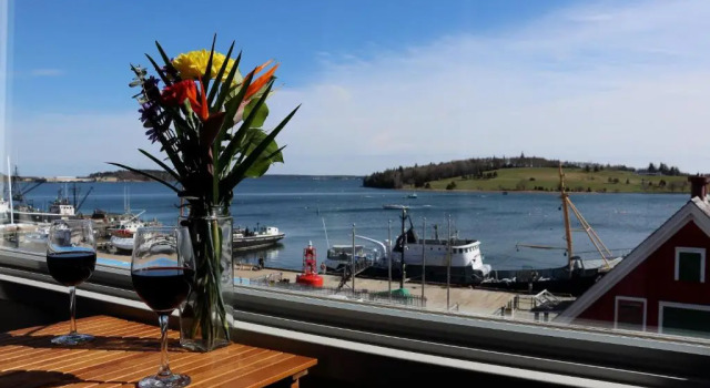 Двухместный номер Standard с балконом и oceanfront Rum Runner Inn