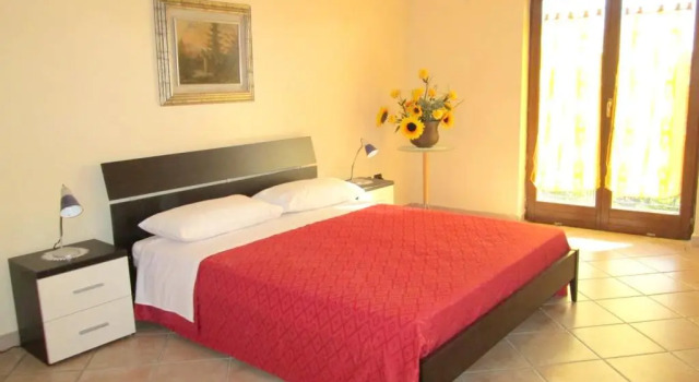 Apartment with 3 bedrooms in Lago with shared pool and WiFi 450 m from the beach, Reserva ahora Apartamento Hoteles en Éboli con piscina, Piscina