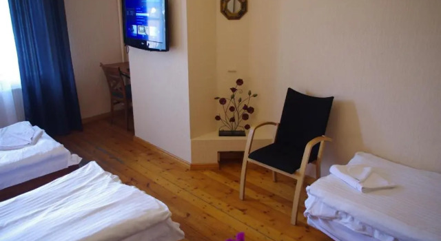 Трёхместный номер Standard Villand Hotel with Free Private Parking and Self Check In