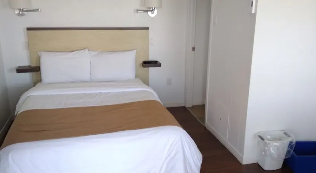 Двухместный номер Economy с балконом Motel au Fleuve dArgent