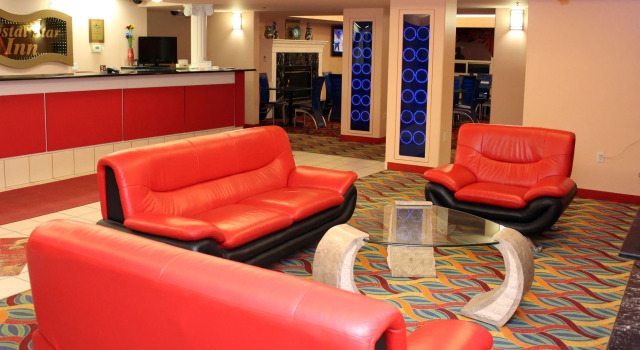 Crystal Star Inn Edmonton Airport with free shuttle to and from Airport, Prenota Hotel Nisku Central Alberta