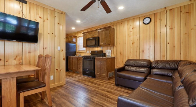 Вилла Deluxe с 2 комнатами Jellystone Park TM of Western New York