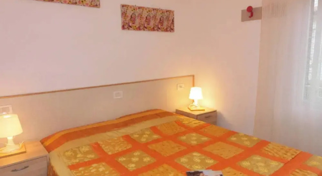 Апартаменты Cozy villa steps from the beach