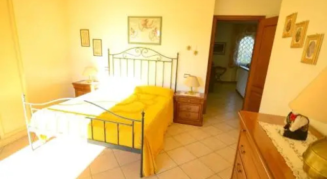Luxurious Holiday Home in Montignoso with Garden