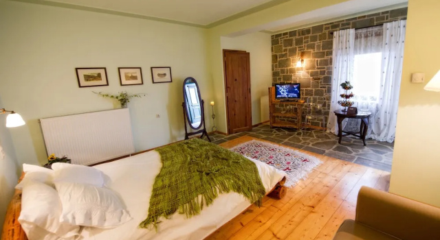 Полулюкс c 1 комнатой с видом на озеро Mir Boutique Hotel