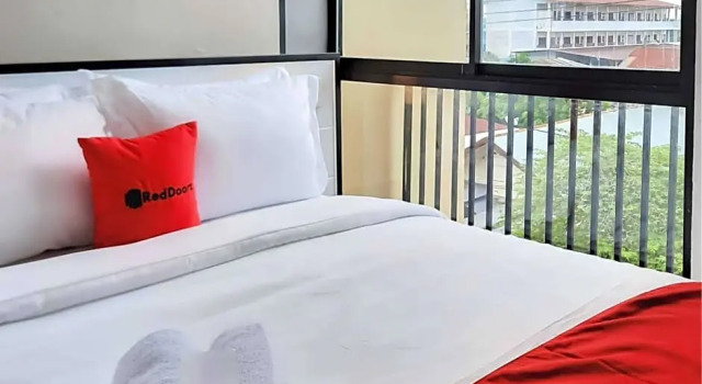 RedDoorz near RS Royal Prima Medan 2, Rezervovat Hotel Hotely v Medan s parkováním, Parkování