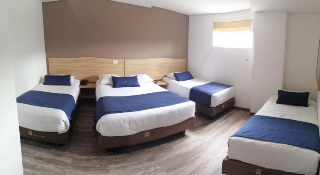 Четырёхместный номер Standard Hotel Expo Inn Agora