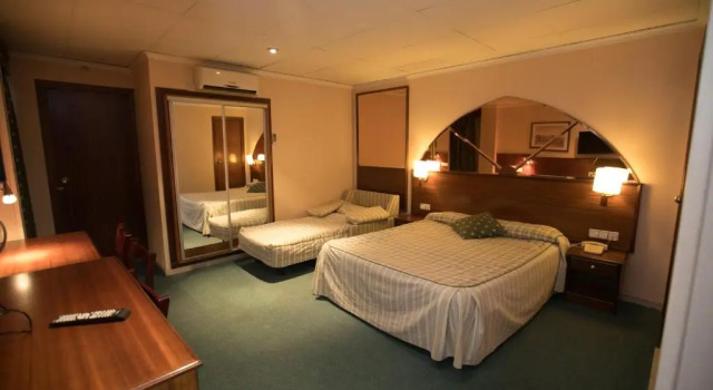 Трёхместный номер Standard Hotel Odon