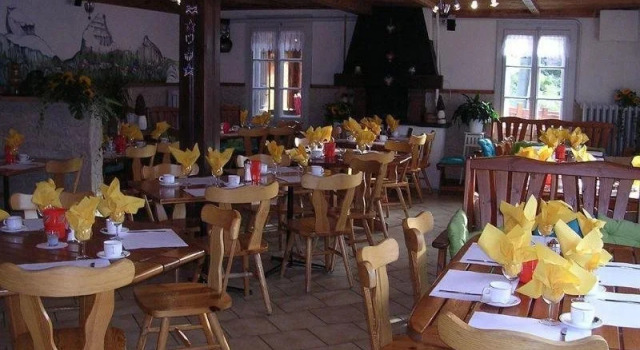 Au Bel Air Hôtel, Забронировать Отель Лезен 