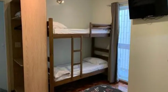 Vila Stellino Suítes, Забронировать Отель Бра Сан-Пауло, рядом с Больница Санта-Катарина
