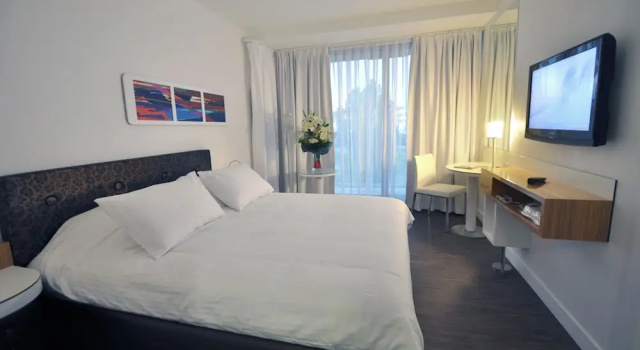 Двухместный номер Standard с балконом No 19 Boutique Hotel