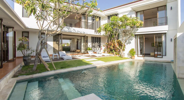 Вилла с 3 комнатами Villa Uma Girasole