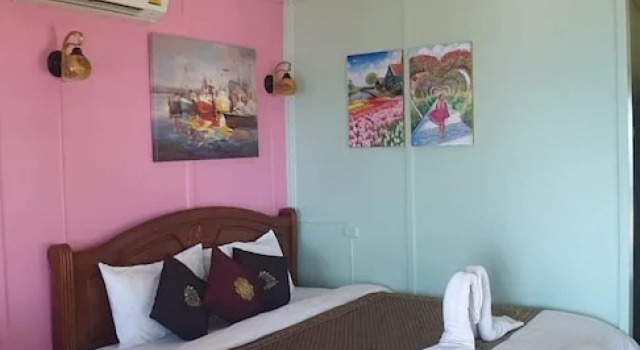 Трёхместное бунгало с балконом и с видом на море Clear View Resort