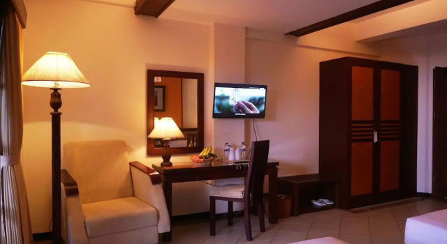Deluxe Doppel Zimmer Pines Garden Resort
