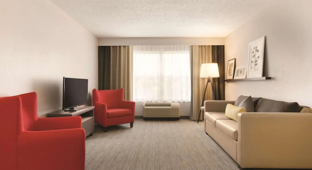 Люкс Country Inn & Suites by Radisson, Brooklyn Park - Brooklyn Center, MN