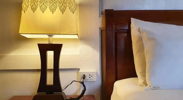 Двухместный номер Deluxe с балконом и с видом на бассейн Dinsomon Hotel