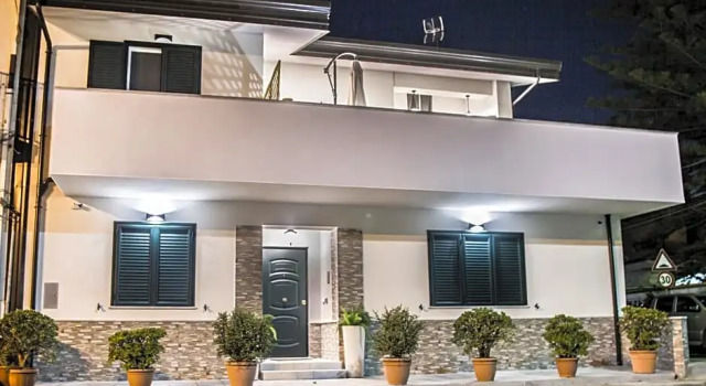 B&B A due Passi dal Mare, Book Bed and Breakfast Reggio di Calabria Calabria