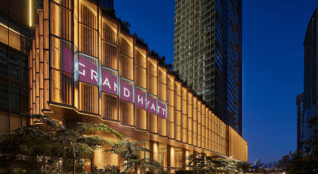 Grand Hyatt Manila, Забронировать Отель Тагиг Манила