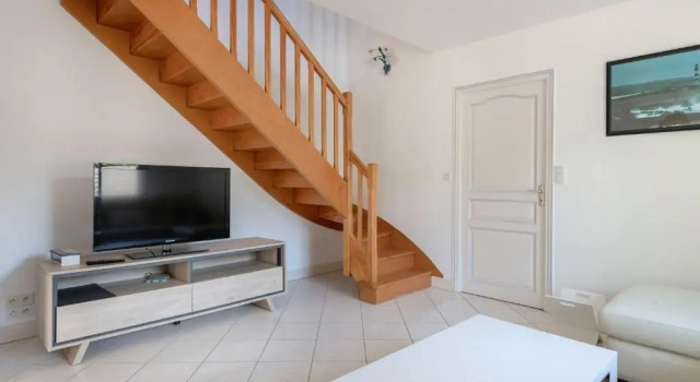 Maison avec piscine ! Pour 8 personnes a Saint-Gildas-de-Rhuys, Rezerwuj Hotel  