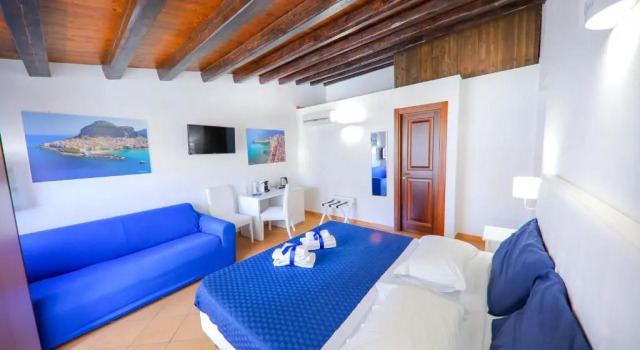 Номер Superior Cefalu in Blu