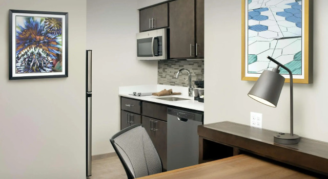 Четырёхместная студия Homewood Suites By Hilton Denver Airport Tower Road