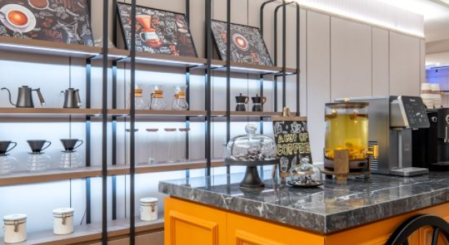 Homeinn Plus Hotel (Guiyang Qianlingshan Park Yan'an West Road Subway Station), Varaa Hotelli Guiyang Guizhou