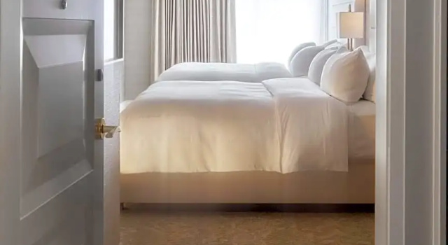 Двухместный номер Standard с видом на озеро Chateau Vaudreuil