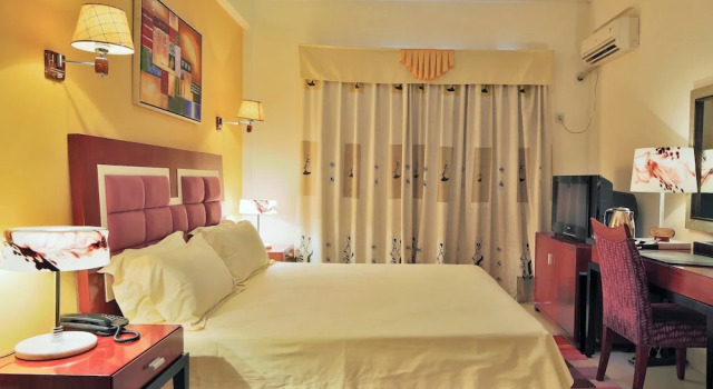 Двухместный номер Standard Hotel Roma Ritz Huambo