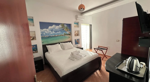 Deluxe triple chambre avec balcon et Vue mer Hotel Oskar