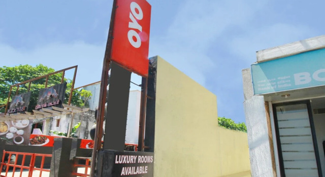 OYO Flagship 8661 Luxe Residency