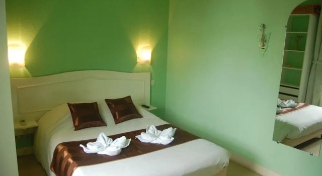 Guesthouse Leiputrija, Rezerwuj Hotel Tanie hotele w Riga