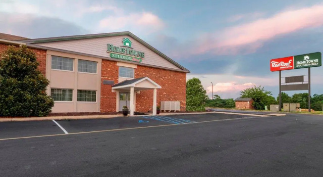 Red Roof Inn & Suites Wilmington - New Castle, Забронировать Отель Уилмингтон Делавэр