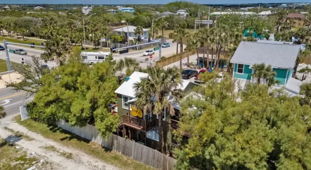 Апартаменты Marvelous Mermaid Beach Bungalow Dog-friendly