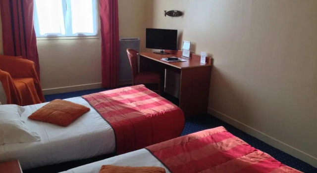 Двухместный номер Comfort Hôtel HAPY