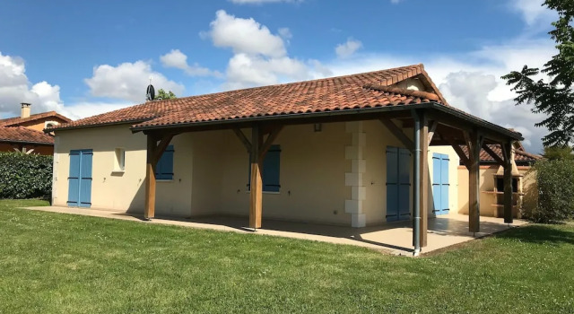Коттедж с 2 комнатами Amazing holiday home in Les Forges with terrace