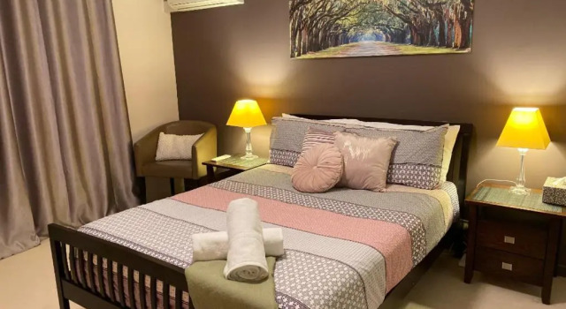 Arena Resort Style Exec Free Netflix Wifi Wine, Забронировать Курортный отель Отели Перта с парковкой, рядом с Военный мемориал Kings Park, Парковка