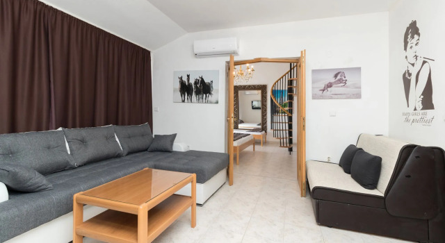 Rooms & Apartment Hegic with parking, Забронировать Апартаменты/квартира Задар Задарская жупания, рядом с Пляж Мали Милни