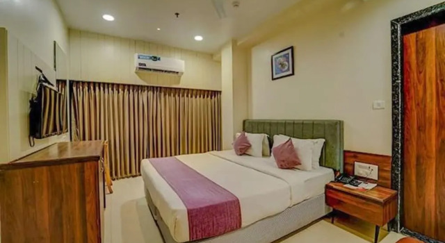 Номер Premium Fabhotel Prime Raajpath