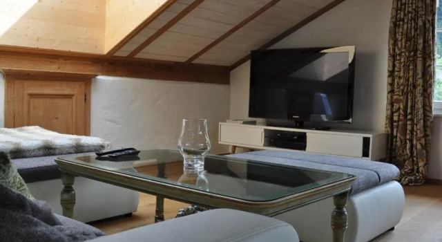 Appartement Kitzbühel mit Dachterrasse, Rezerwuj Apartament Hotele w Tyrol z parkingiem, Parking
