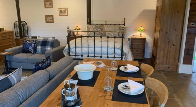 The Lodge - Peaceful Relaxing Hideaway, Varaa Lomakoti Endon Staffordshire