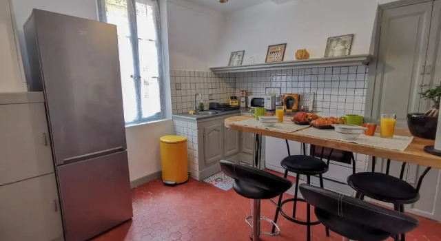 Апартаменты Deluxe Appart Hotel Centifolia - Place aux aires