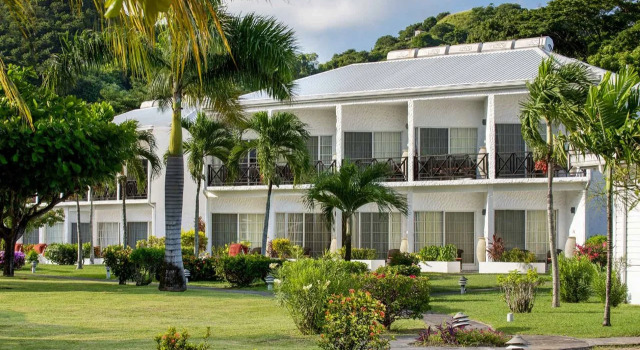 Coyaba Beach Resort, Rezervați Stațiune Hoteluri în St. George's cu parcare, Parcare