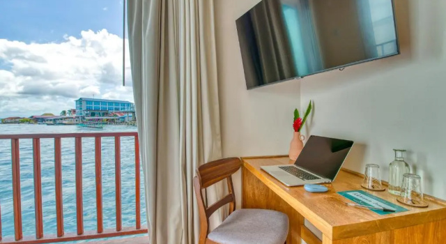 Номер Standard с видом на бассейн Tropical Suites Hotel