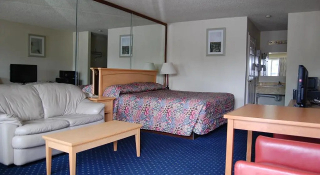 Номер Standard Western Inn Lakewood