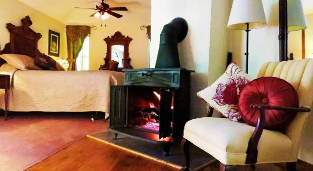 Люкс с балконом BENTON PLACE INN